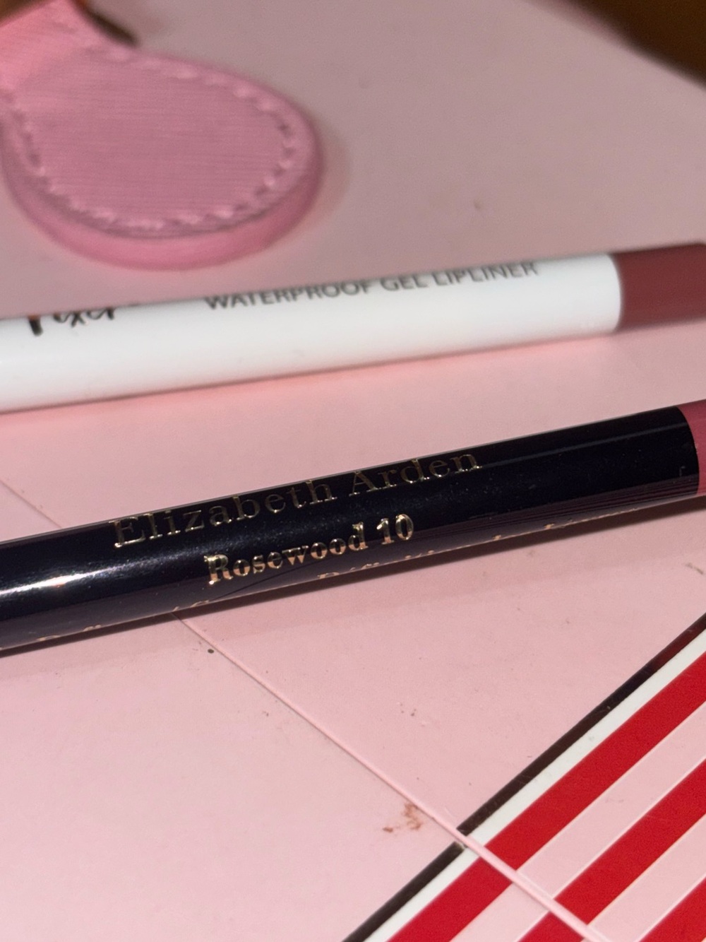 Elizabeth Arden & Belle Beauty Lip Liner Bundle - Picture 6 of 6
